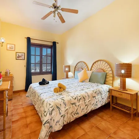 Apartament For 4 People In Tenerife Acantilado de los Gigantes