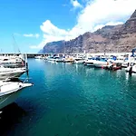 For 4 People In Tenerife Apartamento *